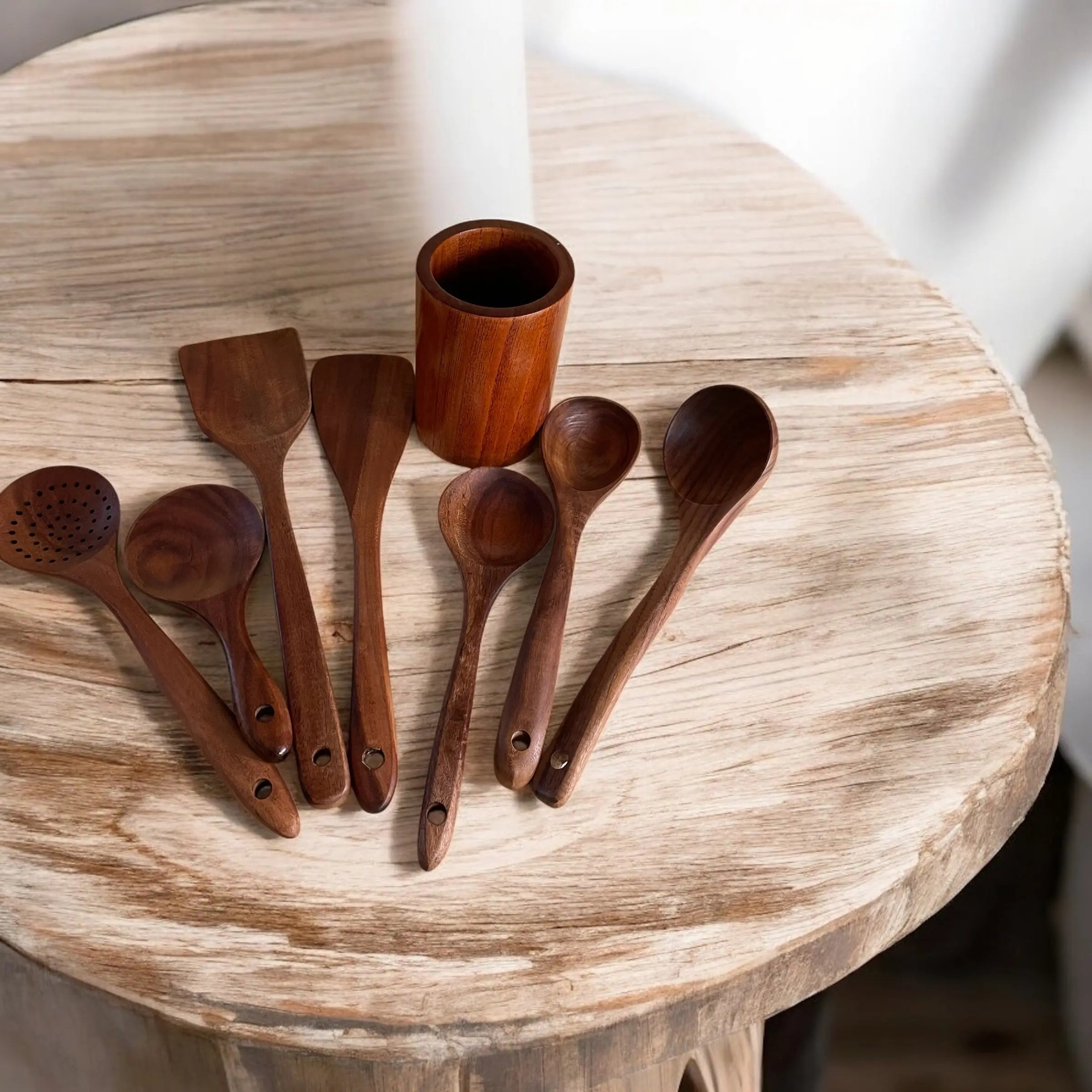 Håndlaget teak kjøkkenutstyr – 8 deler for alle matlagingsbehov (Kopi) Epoxy-Crafts