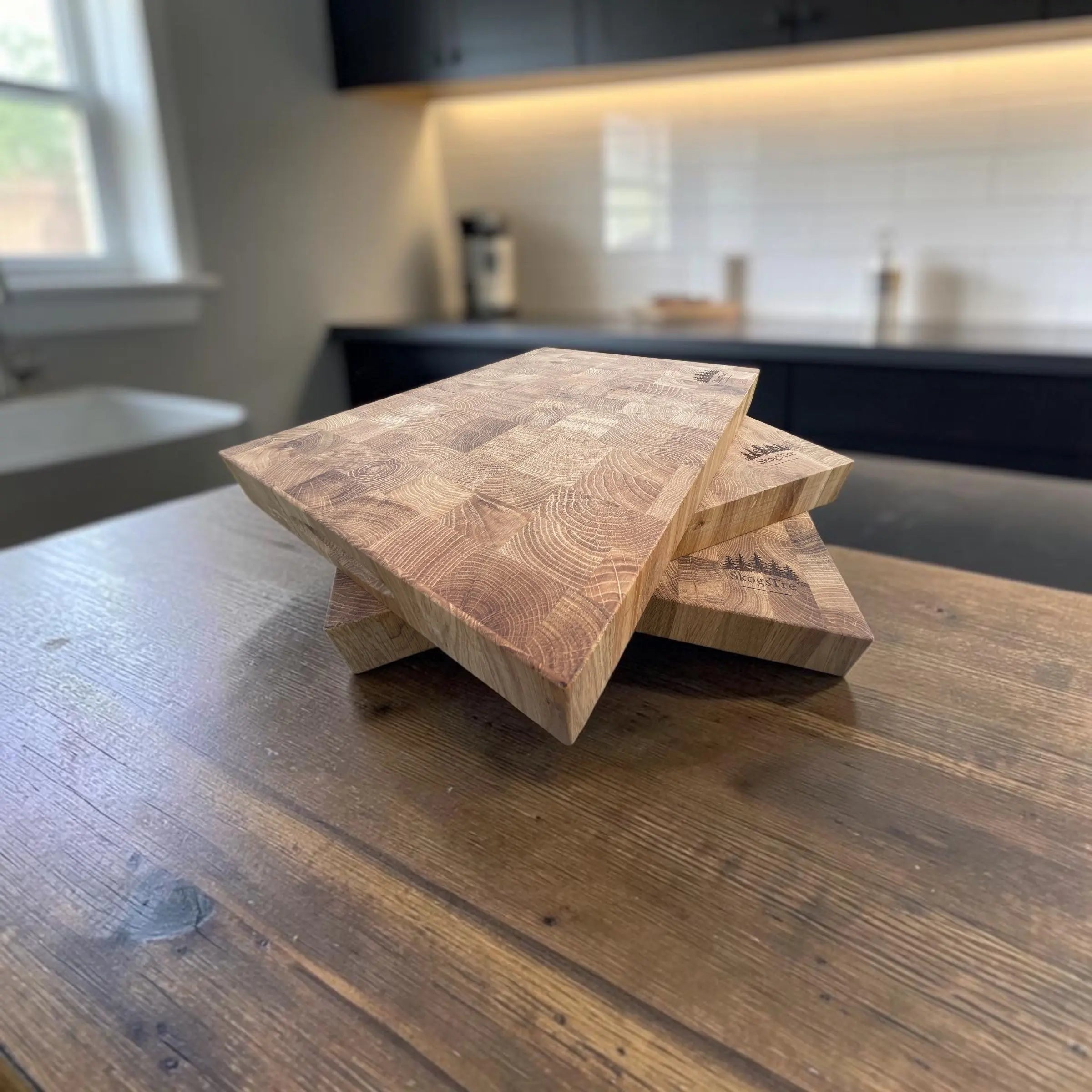 Premium Skjærefjøl i Eik Endeved 400 × 300 x 43 mm SkogsTre